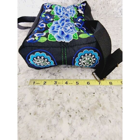 Embroidered Flowers Nylon Crossbody Bag Medium Capacity Shoulder Bag Blue Roses - Picture 12 of 12
